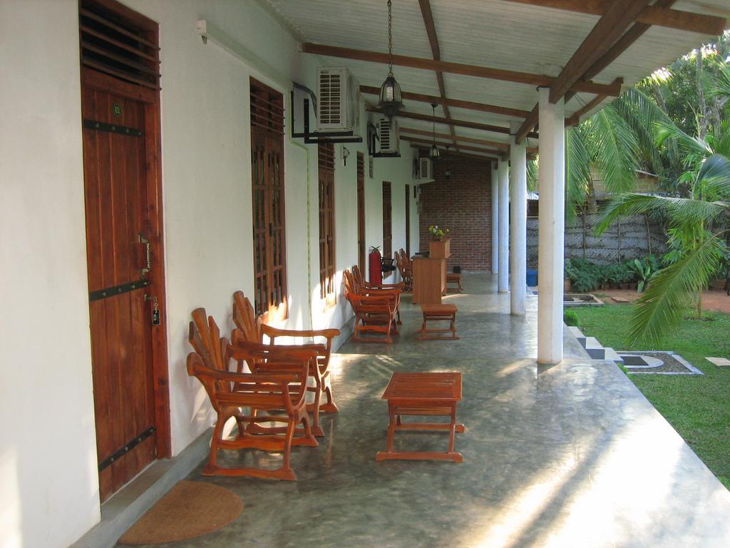 Liyana Holiday Resort Анурадхапура Екстериор снимка