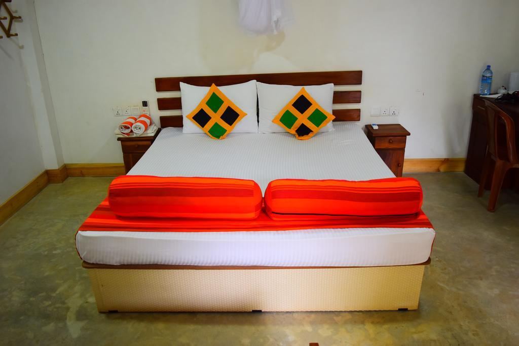 Liyana Holiday Resort Анурадхапура Екстериор снимка