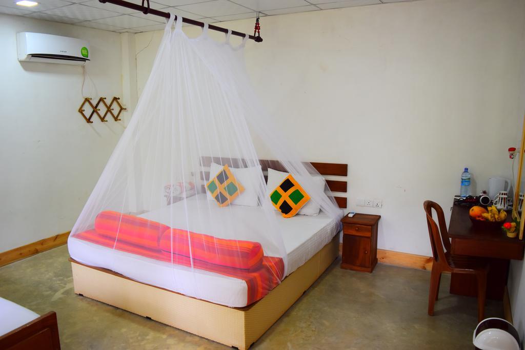 Liyana Holiday Resort Анурадхапура Екстериор снимка
