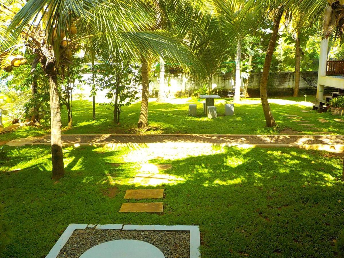 Liyana Holiday Resort Анурадхапура Екстериор снимка