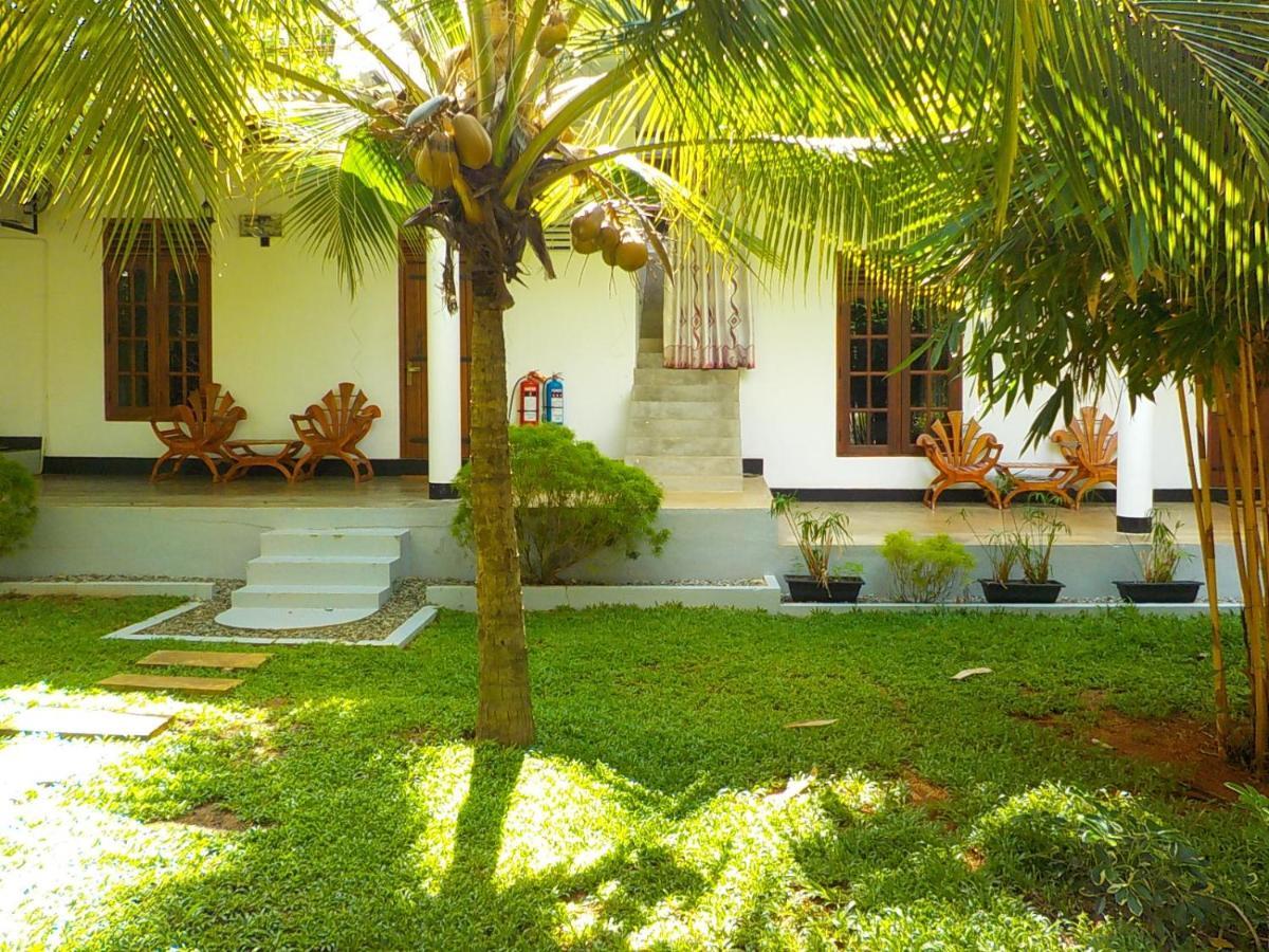 Liyana Holiday Resort Анурадхапура Екстериор снимка
